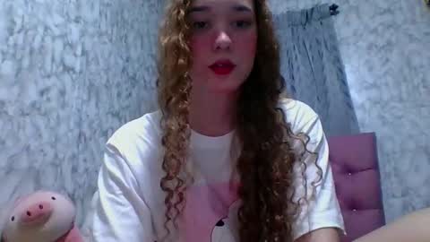 Snapshot of issa30213 chatting on December 2024 02:22:02 AM Issa online show from December 2024 02:22:02 AM