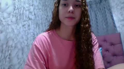 Snapshot of issa30213 chatting on January 2025 01:39:02 AM Issa online show from January 2025 01:39:02 AM