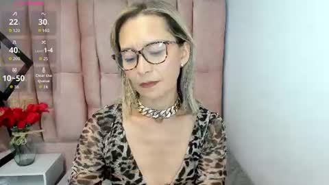 ISSA MILF online show from June 2026 02:05:02 PM