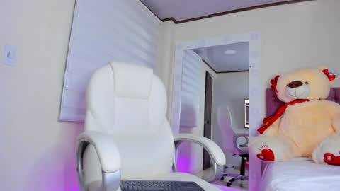 Isa  online show from February 2025 08:43:01 AM