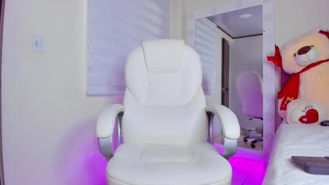 Isa  online show from February 2025 11:44:02 AM