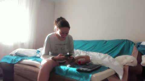 Issabelle online show from March 2026 06:50:01 AM