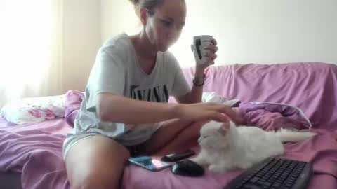 Issabelle online show from July 2026 03:53:02 AM