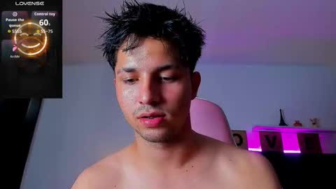 Snapshot of issac_james chatting on September 2025 05:40:01 AM Issac online show from September 2025 05:40:01 AM