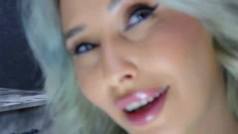 IssaSmyth online show from June 2026 07:25:02 AM