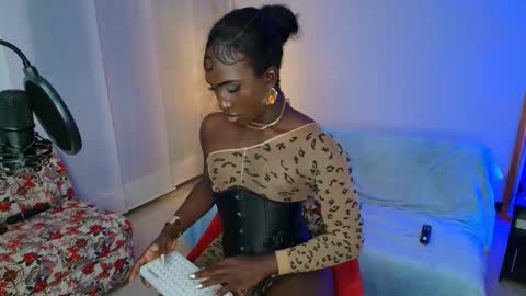 Snapshot of isseymz chatting on September 2025 09:08:02 AM Iseey online show from September 2025 09:08:02 AM