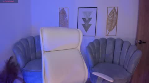 issi_loren online show from June 2026 12:33:01 PM
