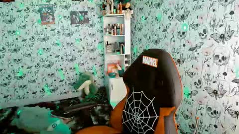 Yiz online show from March 2026 03:03:02 AM