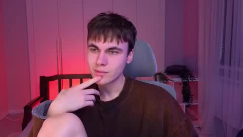 Maks online show from January 2025 10:01:01 AM