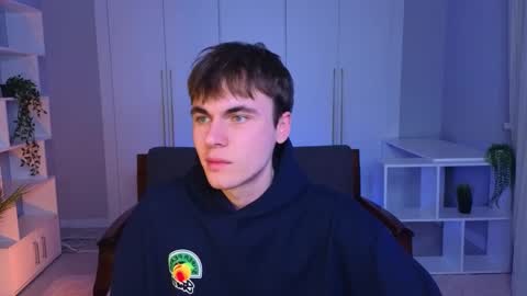 Maks online show from February 2025 01:22:01 PM