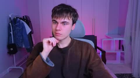 Maks online show from February 2025 01:37:01 PM