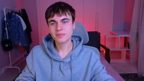 Maks online show from February 2025 01:29:01 PM