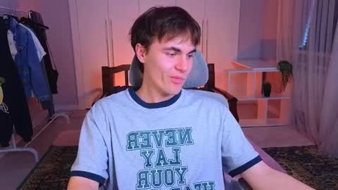 Maks online show from March 2025 12:41:02 PM