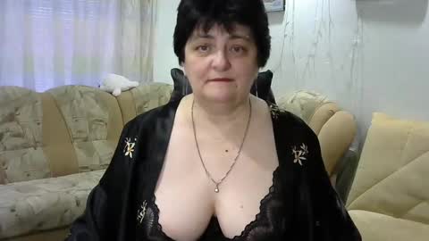 IsXLoves online show from February 2025 02:27:02 PM