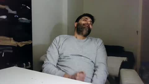 Snapshot of italianboybcn chatting on January 2025 09:51:02 PM italianboybcn online show from January 2025 09:51:02 PM