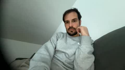 Snapshot of italianoincam89 chatting on February 2026 04:19:02 PM italianoincam89 online show from February 2026 04:19:02 PM