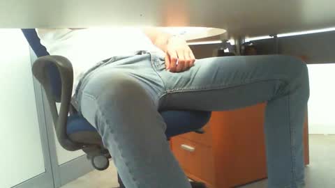 Alex online show from September 2025 12:16:01 PM