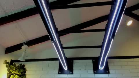 Italo Moore online show from November 2025 11:05:01 AM