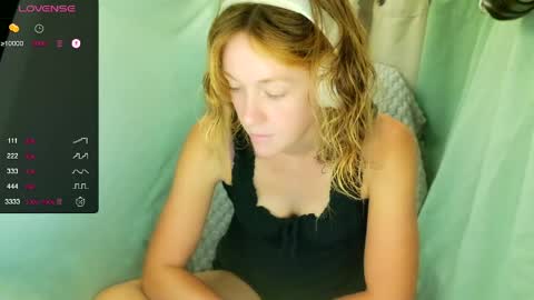 Lily online show from April 2026 11:18:02 PM