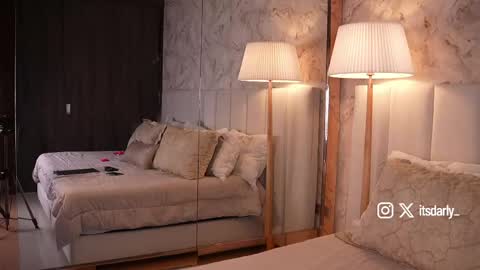     online show from April 2026 01:31:02 AM