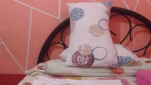 Snapshot of itsme_kitty chatting on July 2026 01:58:33 AM Kitty online show from July 2026 01:58:33 AM