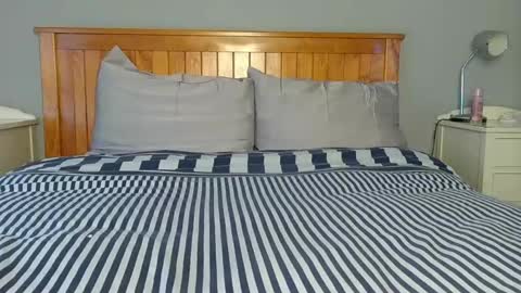 Jade online show from October 2025 10:47:02 AM