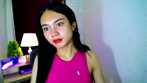 Snapshot of itsmeloveypinay chatting on September 2025 10:18:02 AM itsmeloveypinay online show from September 2025 10:18:02 AM