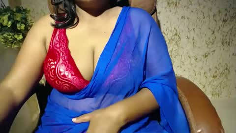 Snapshot of itsmiradesire chatting on April 2026 03:01:04 AM Mira online show from April 2026 03:01:04 AM