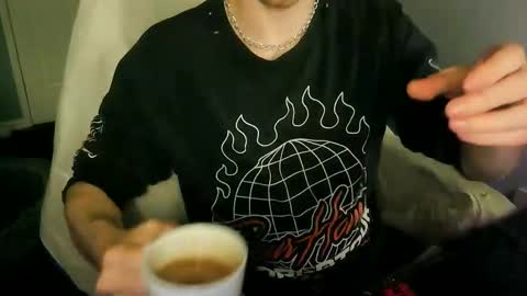 itsnotliam834 online show from September 2025 02:33:02 AM