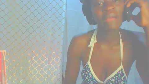 Queen blacq online show from October 2025 08:35:01 AM