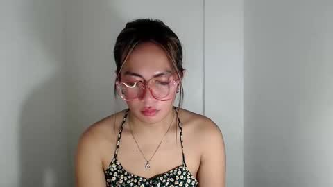 itsurgil_kloeh online show from November 2025 04:36:01 AM