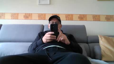 itunixx63 online show from October 2025 09:09:02 AM