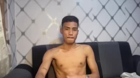 itzme_urboy online show from April 2026 04:10:02 AM