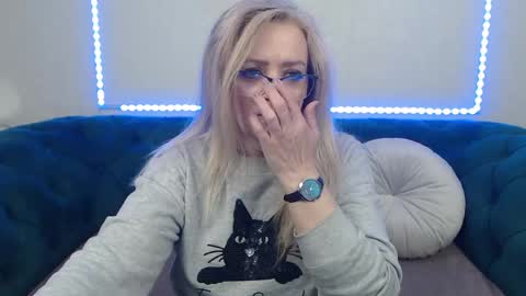 Snapshot of ivanacharm chatting on May 2026 03:24:02 AM ivanacharm online show from May 2026 03:24:02 AM