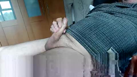 iviaminveniam online show from October 2025 10:10:02 AM