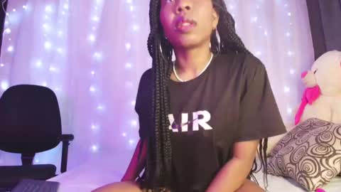  Ivon  Miss Jones  online show from March 2025 03:34:01 AM