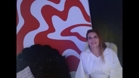 Snapshot of ivory_mistress chatting on May 2026 01:27:02 PM ivory_mistress online show from May 2026 01:27:02 PM
