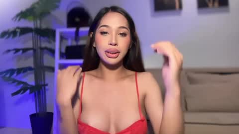 kirstenelsie online show from April 2026 05:10:02 PM