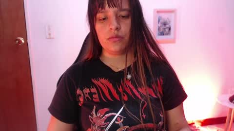 Snapshot of ivvy_bloom chatting on May 2026 03:25:02 AM IVVY online show from May 2026 03:25:02 AM