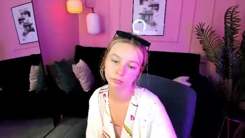 Snapshot of ivy_blare chatting on June 2026 02:06:02 PM ivy_blare online show from June 2026 02:06:02 PM