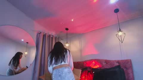 ivy_bonnie online show from January 2026 04:00:01 PM