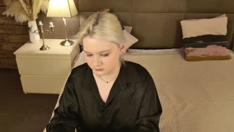 Ivy online show from April 2026 08:31:01 PM