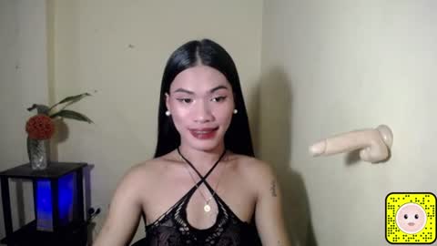 Snapshot of ivy_moorexoxo chatting on June 2026 12:14:01 PM Ivy online show from June 2026 12:14:01 PM