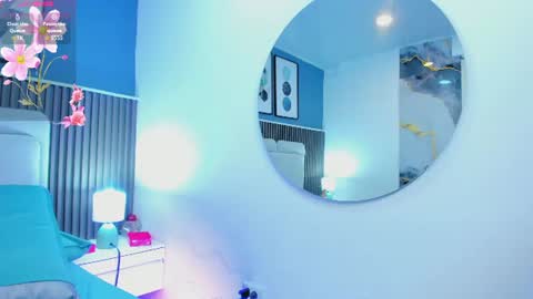 Snapshot of ivy_petit chatting on June 2026 11:20:01 PM Ivy petit online show from June 2026 11:20:01 PM