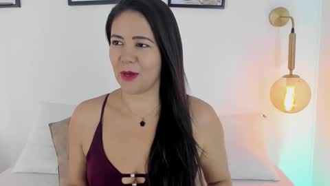 Ivy  online show from November 2025 02:05:02 PM