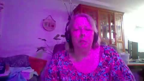 Snapshot of ivyjane3522 chatting on April 2026 11:38:02 PM ivyjane3522 online show from April 2026 11:38:02 PM