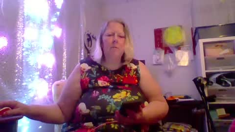 Snapshot of ivyjane3522 chatting on June 2026 01:50:02 AM ivyjane3522 online show from June 2026 01:50:02 AM