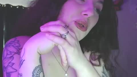 Amiee online show from February 2026 05:47:02 PM