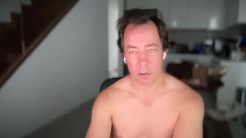 chat with me to find out online show from February 2025 10:28:02 AM