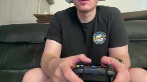 iwantyounow42069 online show from April 2026 12:35:02 PM